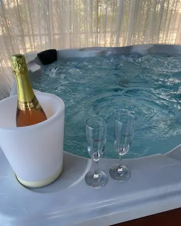 Philhouse, Jacuzzi Seaview & Bbq Lägenhet *